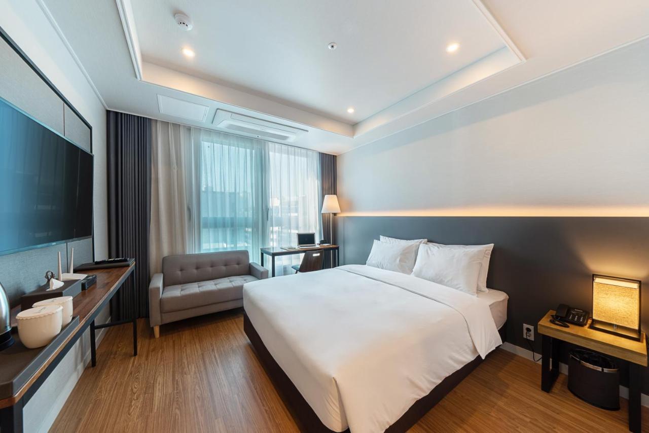 The Mains Hotel Cheonan Exterior photo