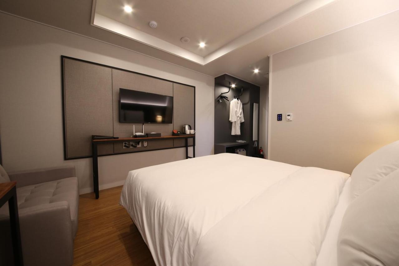 The Mains Hotel Cheonan Exterior photo